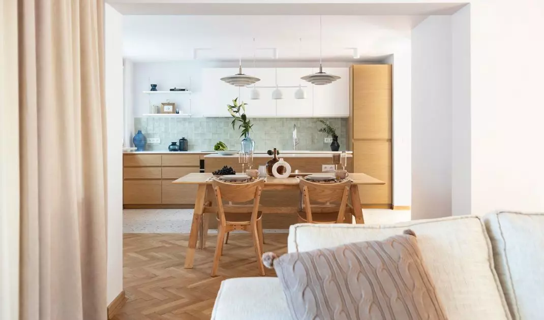 Renovated 113 m² apartment in Warsaw's New Town