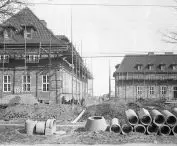 Polska, Zichenau – wznoszenie nowych domów w miejscu wyburzonych  wcześniej budynków