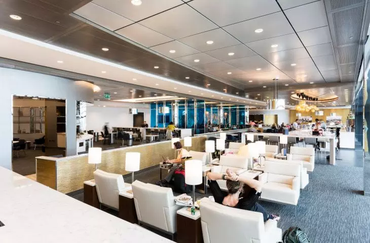 Passengers here can expect cold drinks, comfortable seats and restaurant-like service