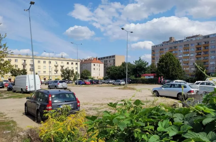 skrzyżowanie ul. Głogowskiej i Hetmańskiej,