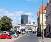 Poznań's tallest residential building (72 m) on Towarowa Street, view from Glogowska Street through the Western Railway Station pavilion
