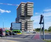 wieżowiec Industrial przy rondzie Rataje, w budowie, proj Easst Architects