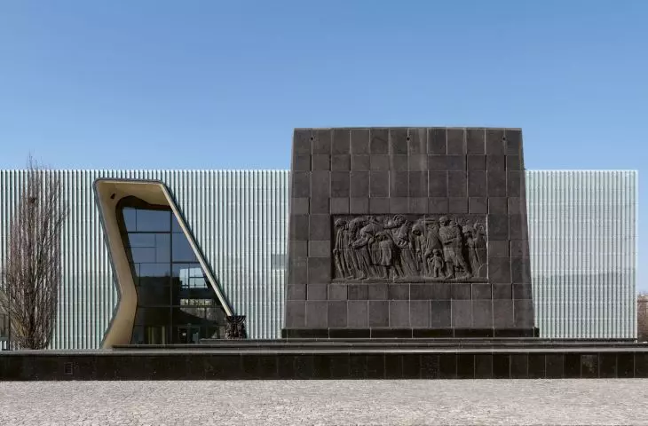 Muzeum Historii Żydów Polskich POLIN (proj.: Lahdelma & Mahlamäki, współpraca: Kuryłowicz & Associates)