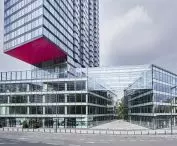Cosmopolitan residential skyscraper (design: Jahn Architecture) 
