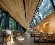 Dongmingshan Senyu Hotel in Hangzhou, China