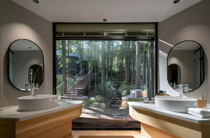 Dongmingshan Senyu Hotel in Hangzhou, China
