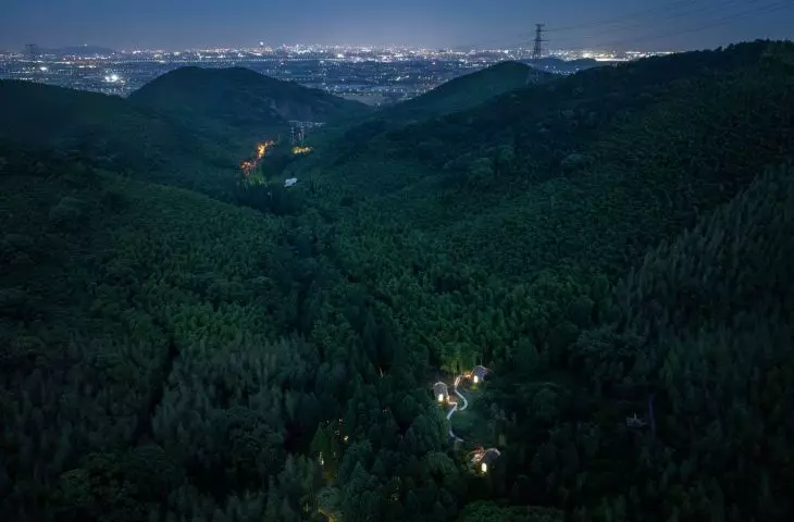 Dongmingshan Senyu Hotel in Hangzhou, China