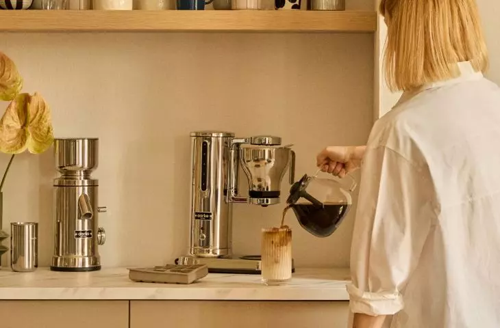 All you need is a well-thought-out corner, the right equipment and a little creativity to create your own coffee zone