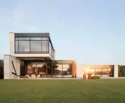 RE: Lakeside house o zachodzie słońca