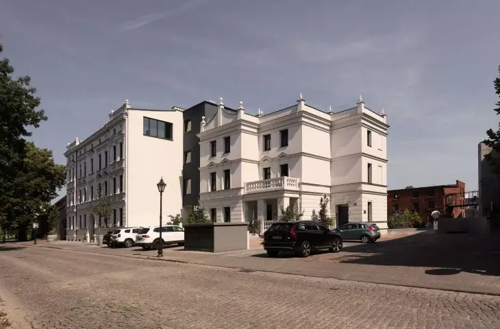 Renowacja kamienicy kompleksu dawnej Fabryki Pomp w Lesznie