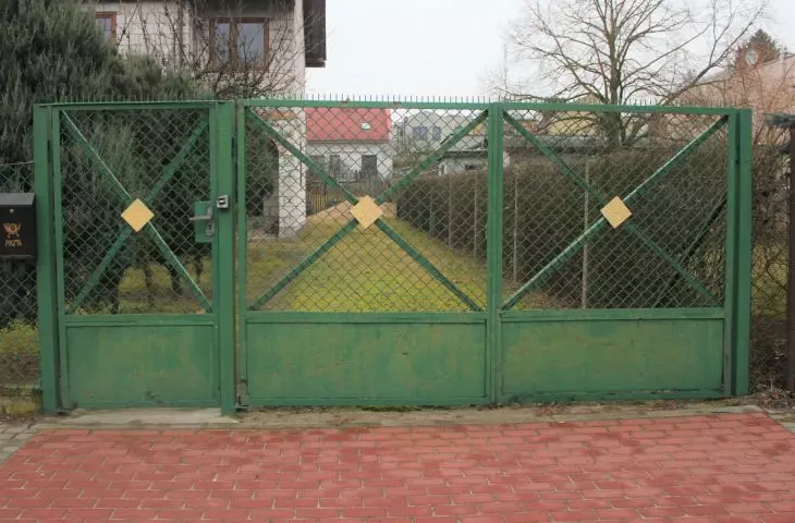 Geometryczne wzory ogrodzenia