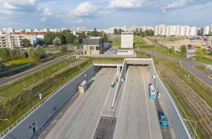 Wylot tunelu Południowej Obwodnicy Warszawy od strony zachodniej