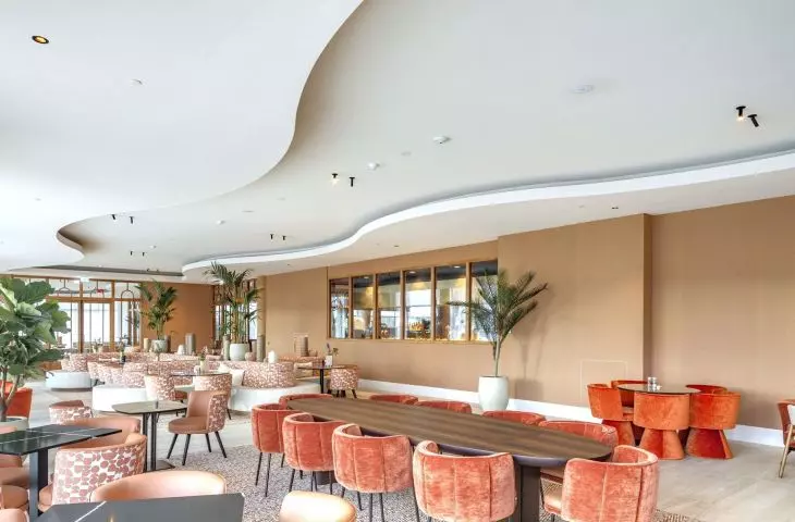 Eleganza ceilings are favored by designers wherever the need for a smooth, monolithic, white surface must be combined with the highest standard of sound absorption - Class A
