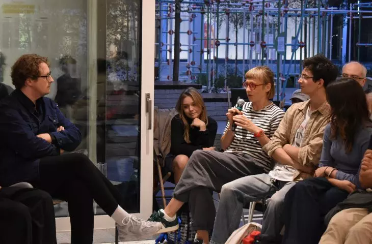 uczestnicy i uczestniczki spotkania Wokół Biennale