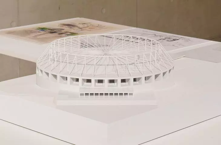 if the post-war history of architecture in Poland had turned out differently, perhaps this is what the Parliament building designed by Maciej Nowicki would have looked like