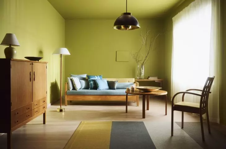 It is a color that changes with the light and adds a new dimension to the space