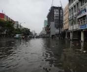 Flooding hit Jakarta in 2015