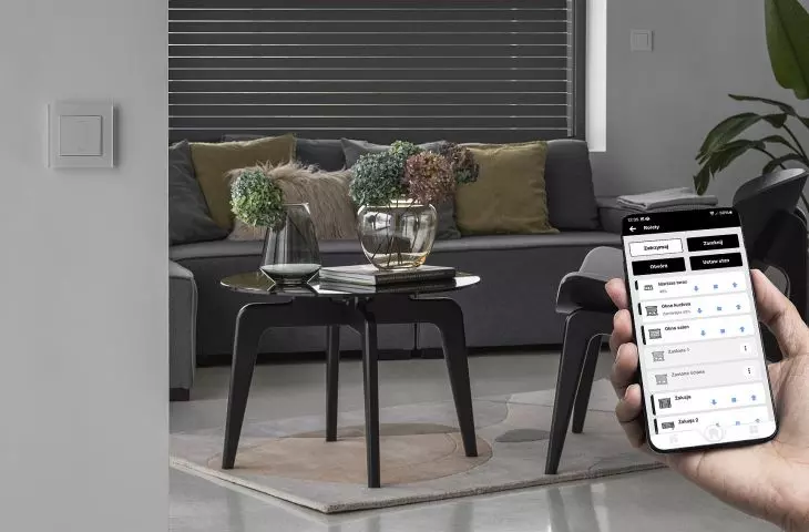 Simon GO - roller shutter controller and intuitive SimonGO application for remote control