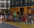 Część woonerfu zajmą przestrzenie zarezerwowane dla restauratorów, pojawią się na nich stoliki restauracji i kawiarni.
