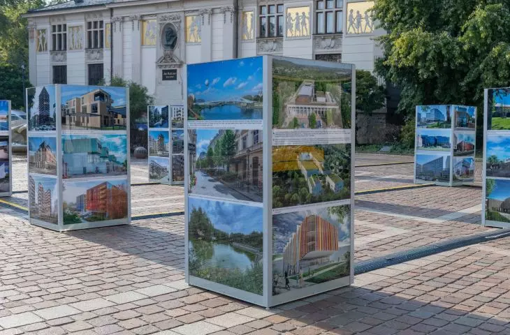 The outdoor exhibition 