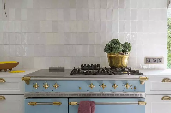 The kitchen is the true heart of the home, delighting in both its functionality and aesthetics