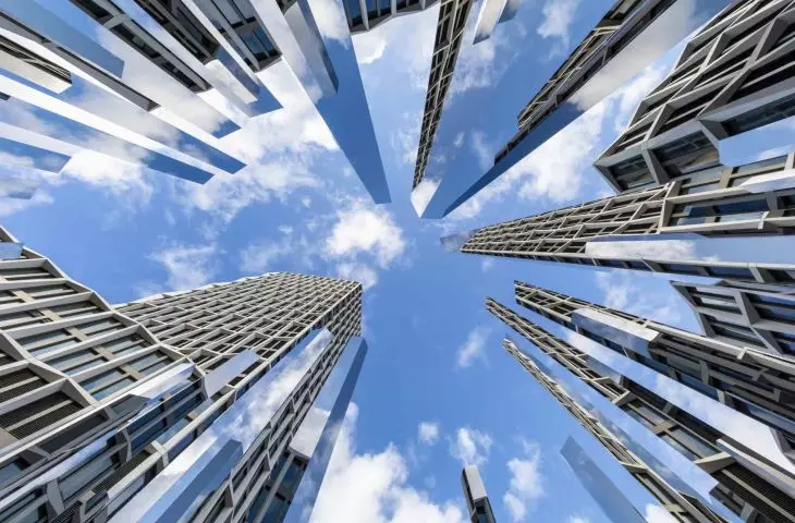 In the center of the square stands the 