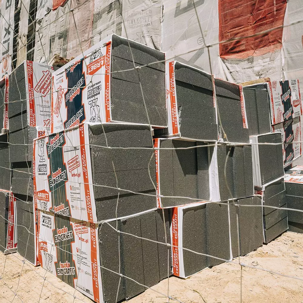 Fasada: Fasada Eko GRAFIT polystyrene boards are waiting for application