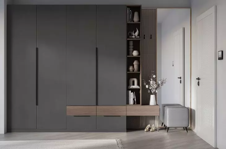 Subtly integrated into the front, the 1200 mm long HEXA LONG handles are a combination of minimalism and functionality. The whole is complemented by ANCHOR furniture legs.