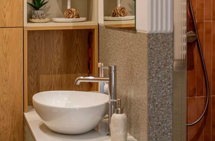 View of the bathroom in the apartment 
