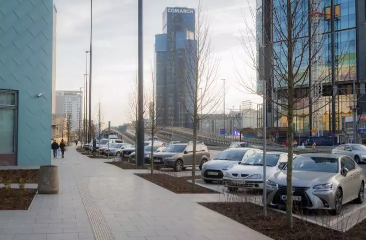 Jana Pawła II Avenue, Warsaw