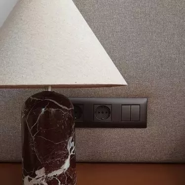 Osprzęt VENA METAL GUN to więcej niż detale –  to świadomy wybór stylu, jakości i elegancji  Projekt: HEAD MADE @headmade_lab, Fot. ONI STUDIO Oni.com.pl 