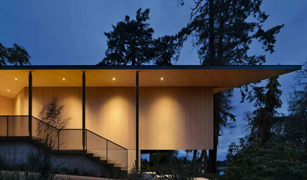 Shoreline House