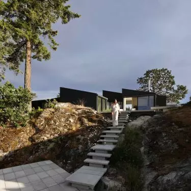 Shoreline House