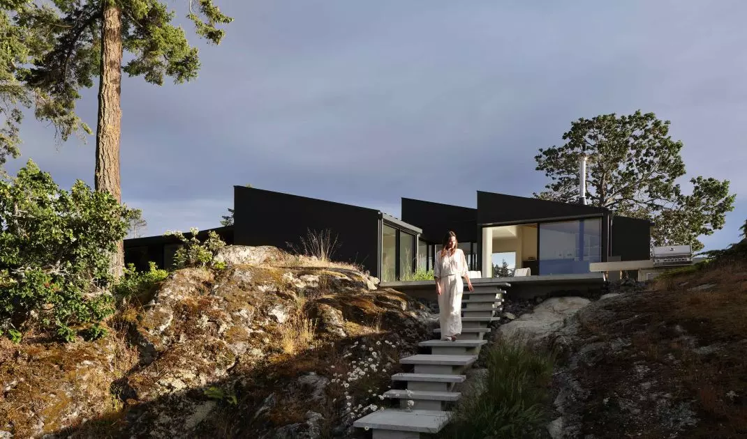 Shoreline House