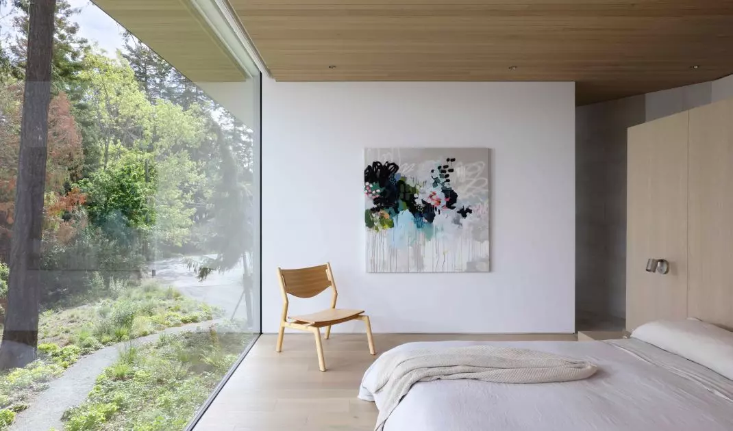 Shoreline House