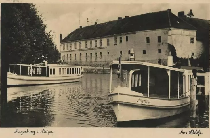  1942 , Zamek i przystań w Węgorzewie.