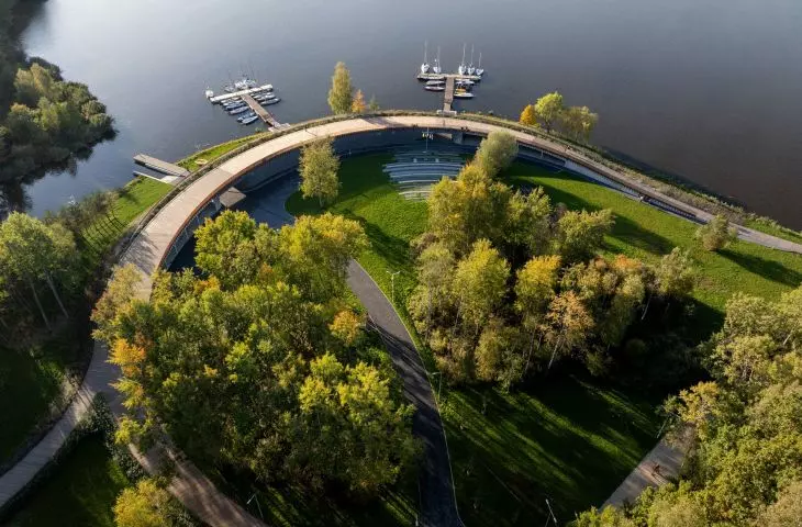 Marina - przystań żeglarska nad Jeziorem Paprocańskim w Tychach
