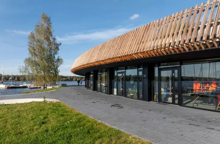 Marina - przystań żeglarska nad Jeziorem Paprocańskim w Tychach