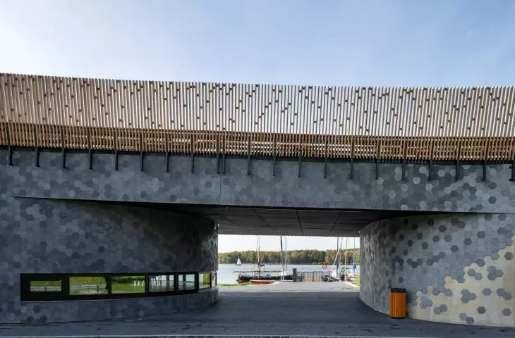 Marina - przystań żeglarska nad Jeziorem Paprocańskim w Tychach