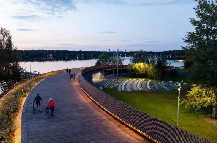 Marina - przystań żeglarska nad Jeziorem Paprocańskim w Tychach