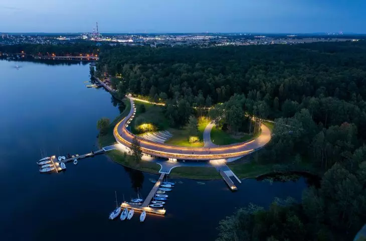 Marina - przystań żeglarska nad Jeziorem Paprocańskim w Tychach