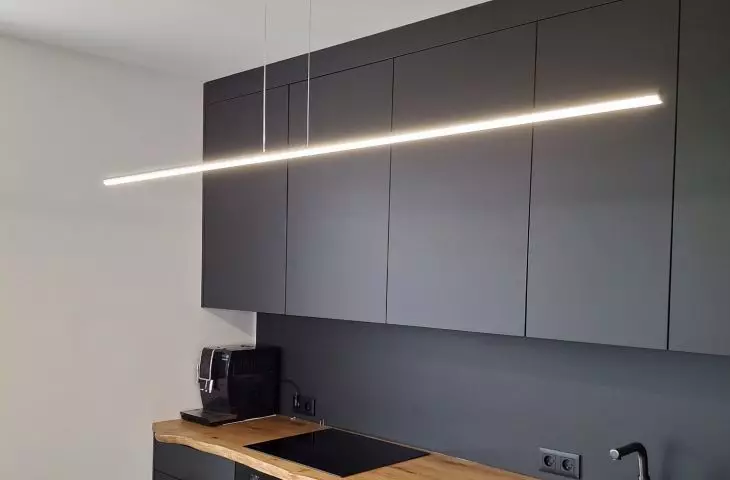 Minimalistyczna lampa Led Line - elegancka i nowoczesna