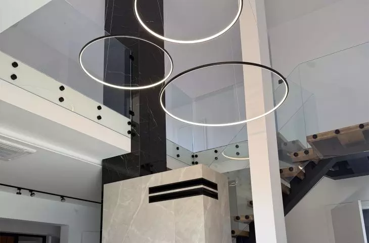 Nowoczesne ringi Led Orbit S -mimalizm i design