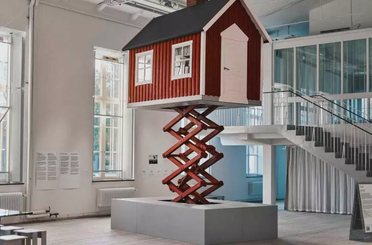 Lift House