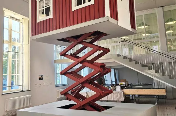 Lift House