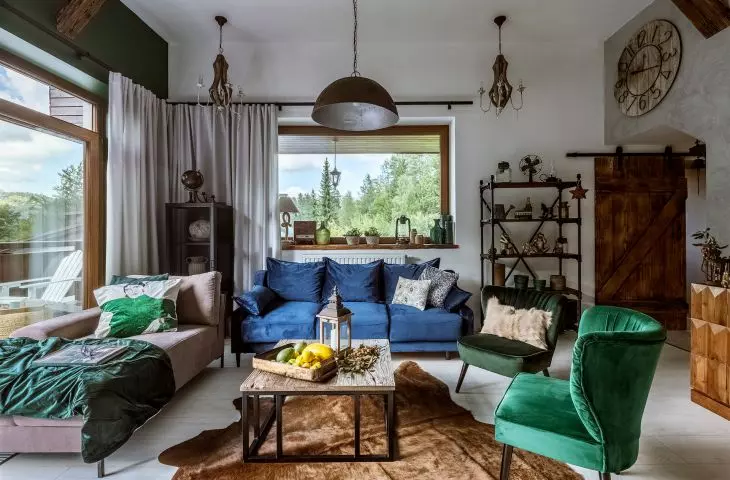Salon z widokiem na góry