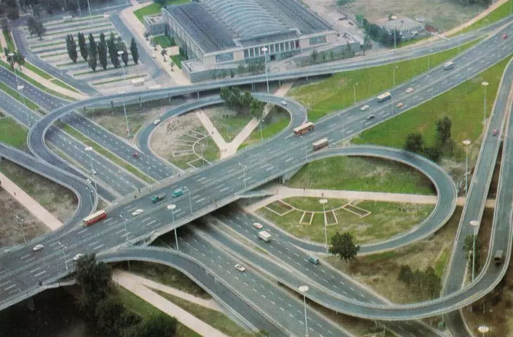 Lazienkowska route and Torwar Hall in 1977.