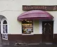 The entrance to the iconic W-Z pastry shop
