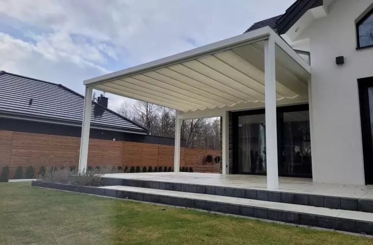 PATIO 131 terrace pergola