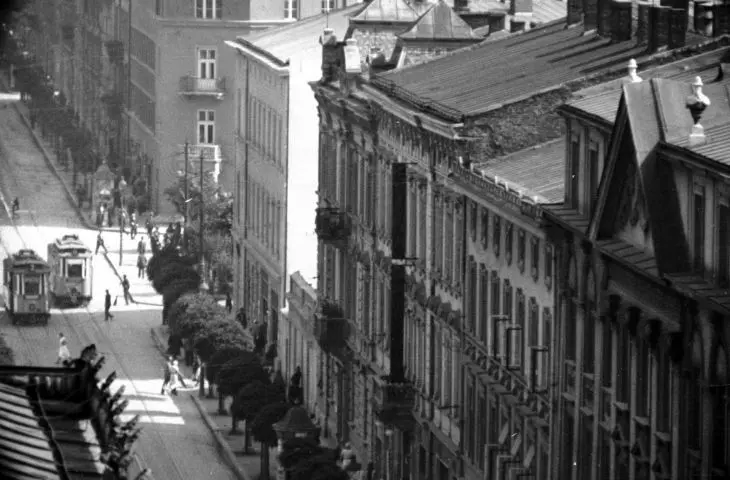 A fragment of Starowislna Street in 1933